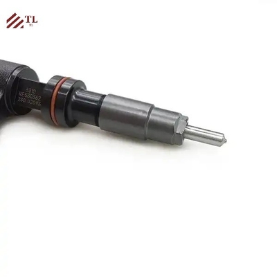 095000-6310 Iniettore Common Rail per pompe diesel per camion John Deere 095000-6311 RE530362